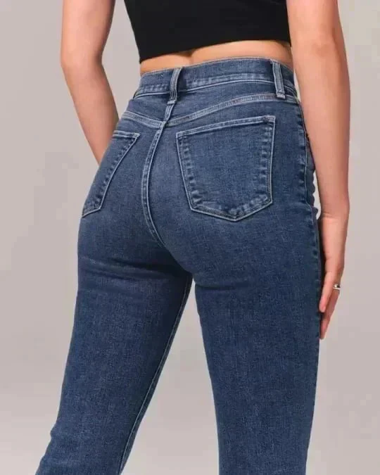 Figurformende Bootcut-Jeans