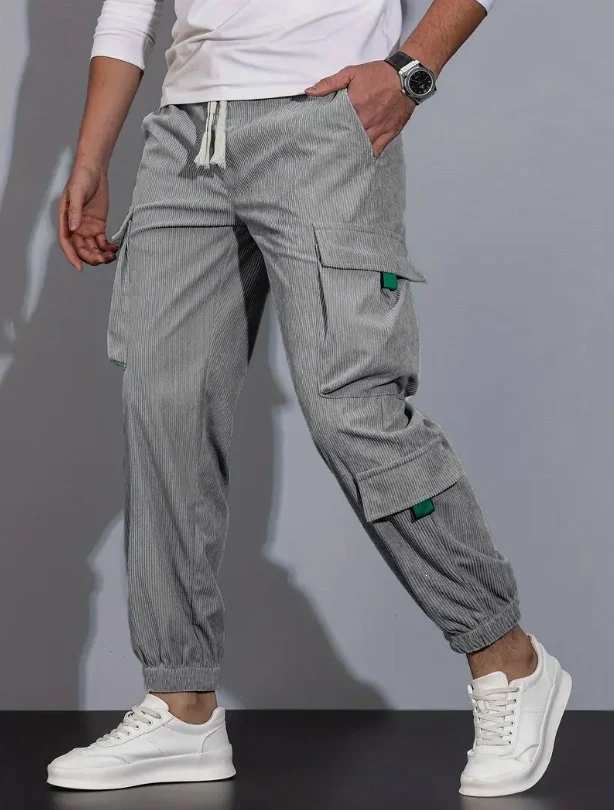 Herren Kord-Cargo-Jogginghose mit elastischem Bund, Tunnelzug & Multifachtaschen Nord Taschen