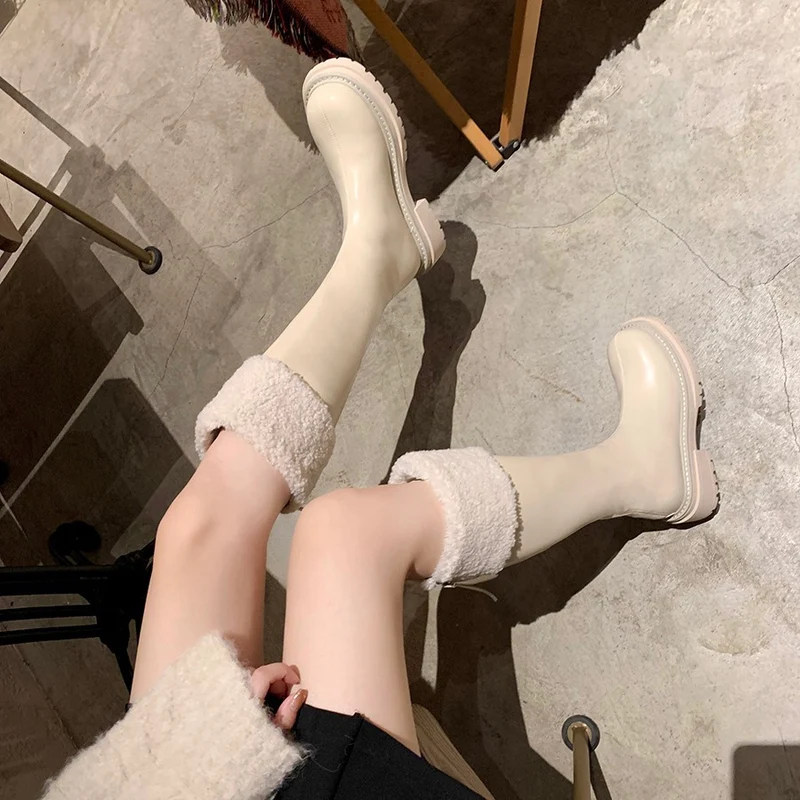 Damen Kniehohe Stiefel mit Teddyfutter-Bündchen und geformter Plateau-Sohle Nord Taschen
