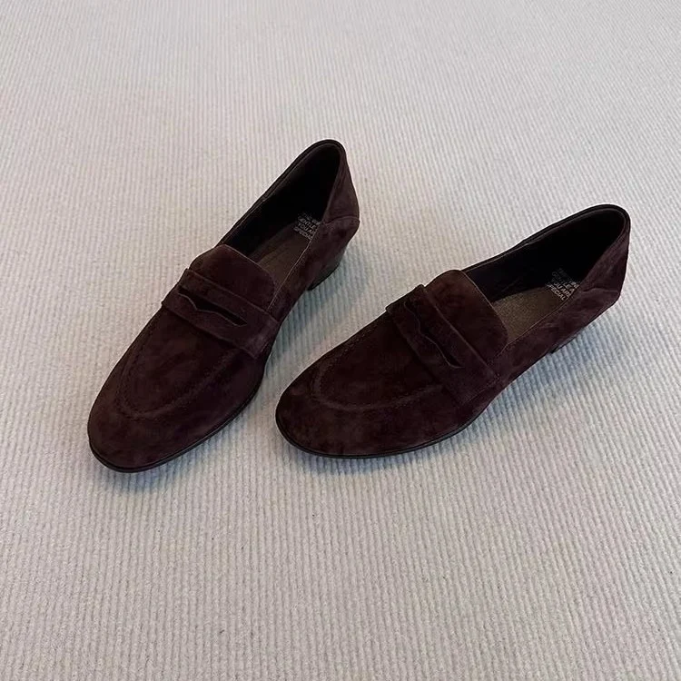 Damen Glattleder-Loafer mit niedrigem Blockabsatz und klassischem Penny-Steg Nord Taschen