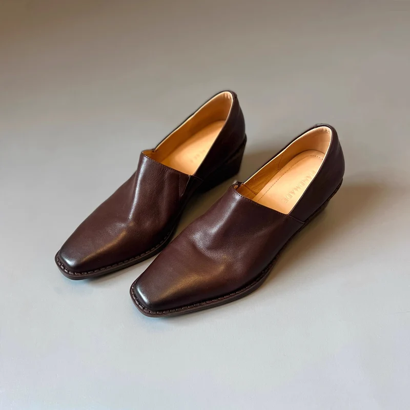 Damen Elegante Slip‑on Loafer mit quadratischer Zehenkappe und mittelhohem Blockabsatz Nord Taschen
