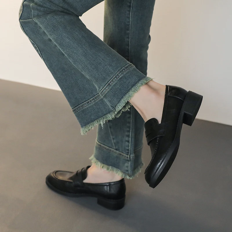 Damen Elegante Loafer mit Mokassinnaht und leichtem Blockabsatz Nord Taschen