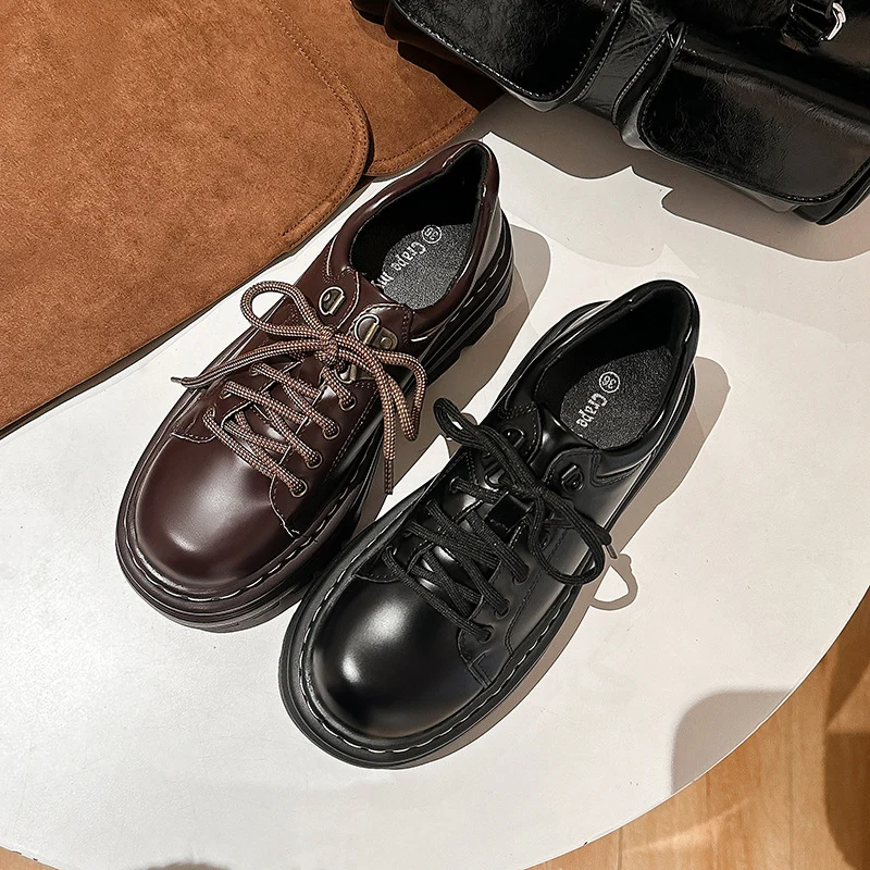 Damen Chunky-Plateau‑Schnürer im Derby‑Look mit profilierter Lug‑Sohle Nord Taschen
