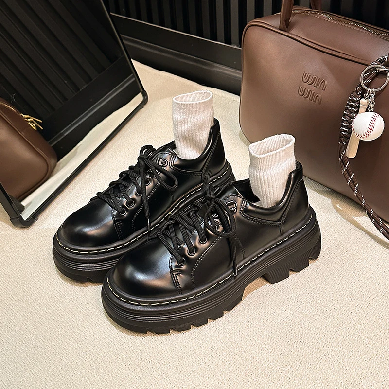Damen Chunky-Plateau‑Schnürer im Derby‑Look mit profilierter Lug‑Sohle Nord Taschen