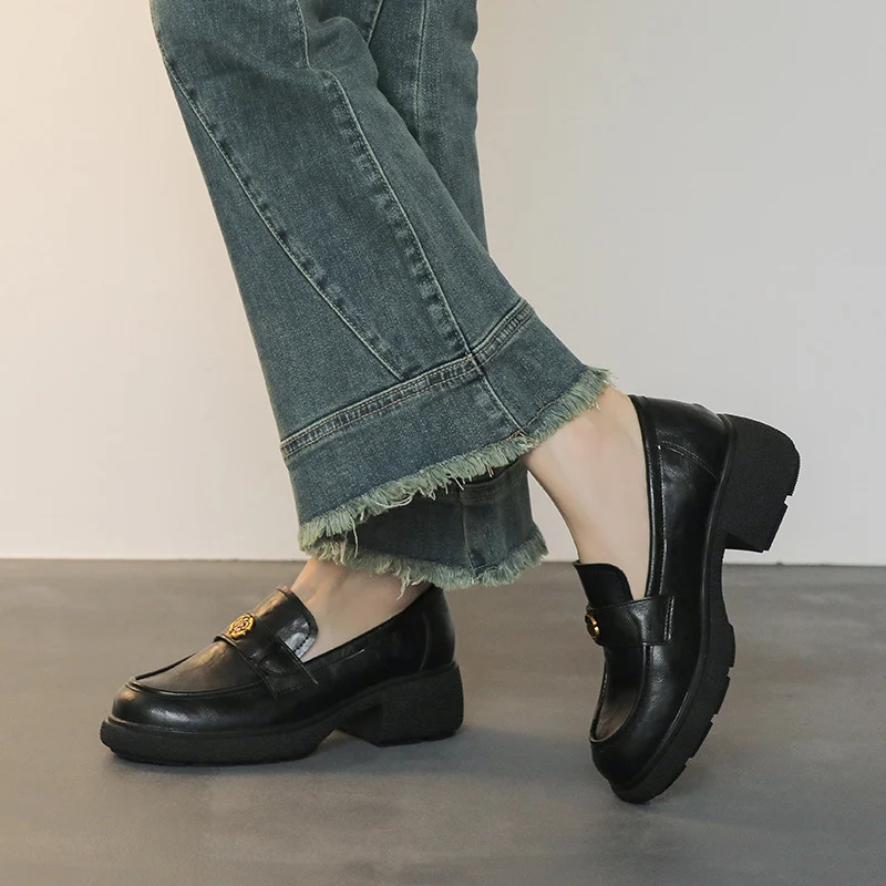 Damen Chunky‑Loafer aus Glattleder mit Emblem‑Applikation und profilierter Blocksohle Nord Taschen