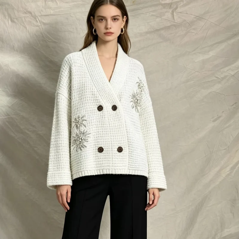 Damen Waffel-Strick-Cardigan mit doppelreihiger Knopfleiste und Schmuckapplikation Nord Taschen