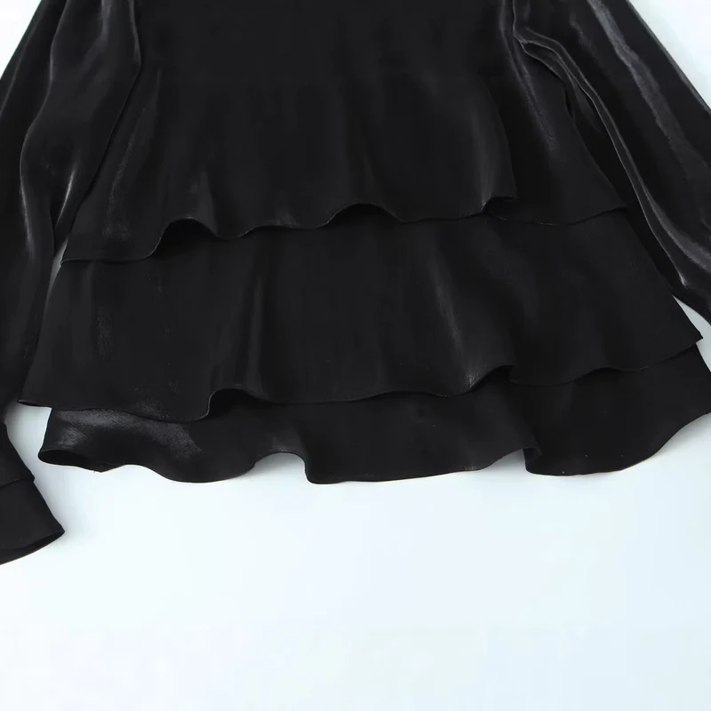 Damen Volantbluse aus Satin mit Stufenrüschen und Glockenärmeln Nord Taschen