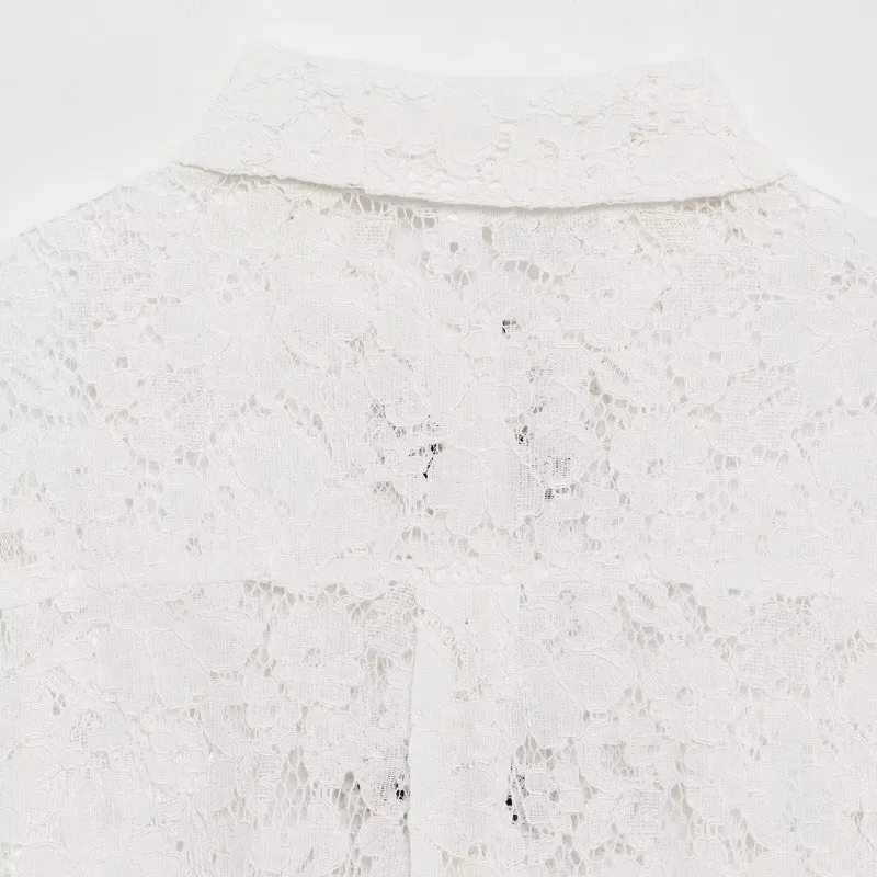 Damen Transparente Spitzenbluse mit durchgehender Zierknopfleiste und Schleifenapplikationen Nord Taschen