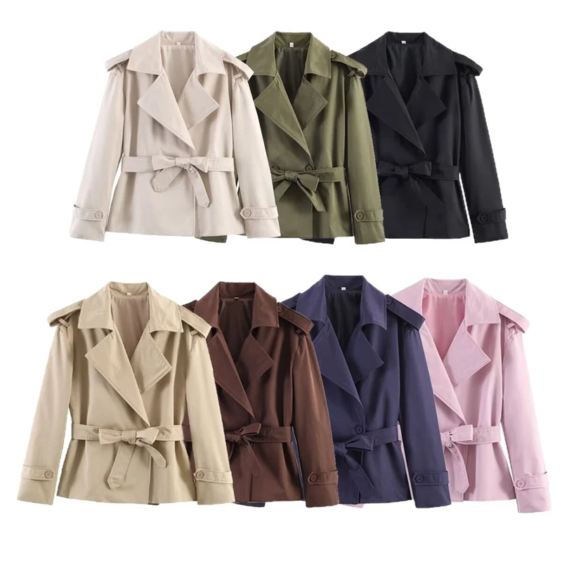 Damen Taillierter Cropped-Trenchcoat mit breitem Revers, Bindegürtel und Schulterklappen Nord Taschen