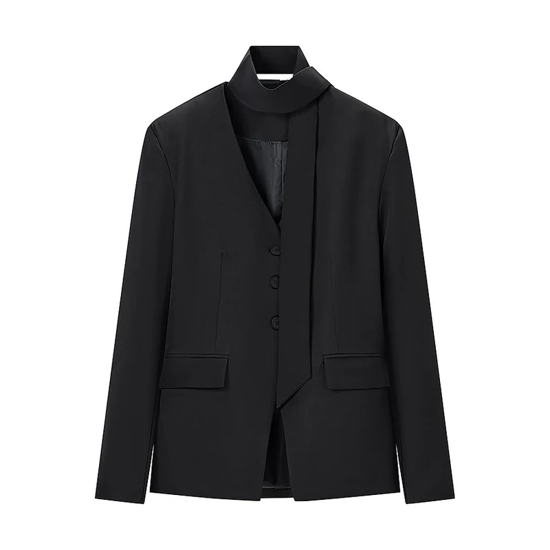 Damen Taillierter Blazer mit Schluppe, Knopfleiste und Pattentaschen Nord Taschen