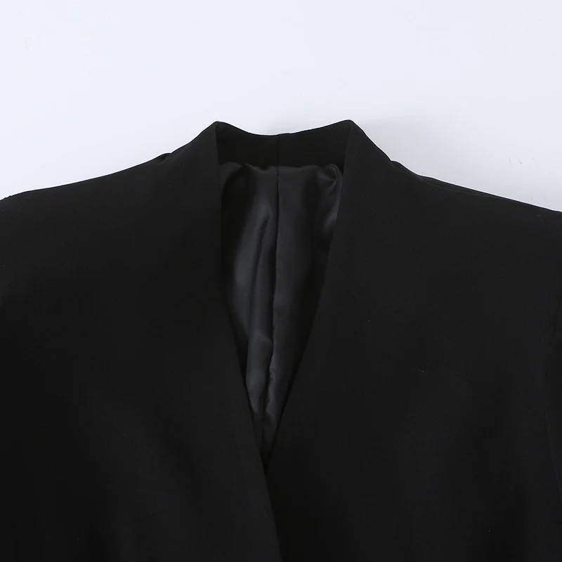 Damen Taillierter Blazer mit Bindegürtel und asymmetrischem Zipfelsaum Nord Taschen