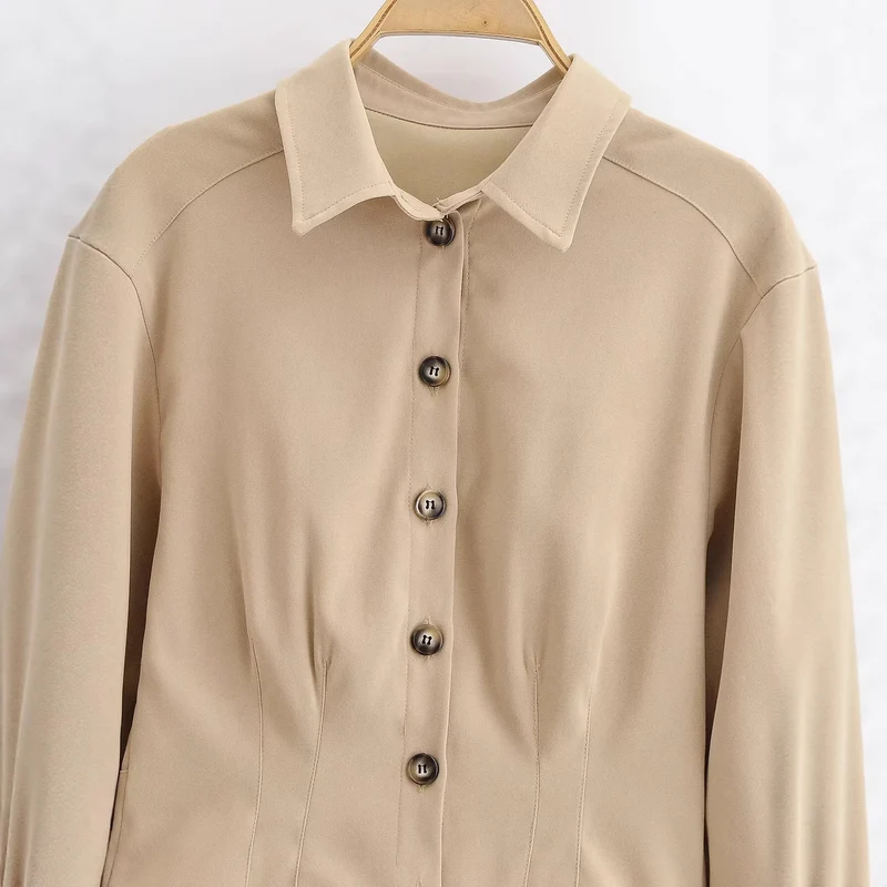 Damen Taillierte Cropped-Hemdjacke mit Wiener Nähten und Ballonärmeln Nord Taschen