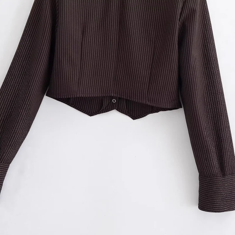 Damen Taillierte Cropped-Hemdbluse im Nadelstreifen mit tiefem V-Ausschnitt Nord Taschen
