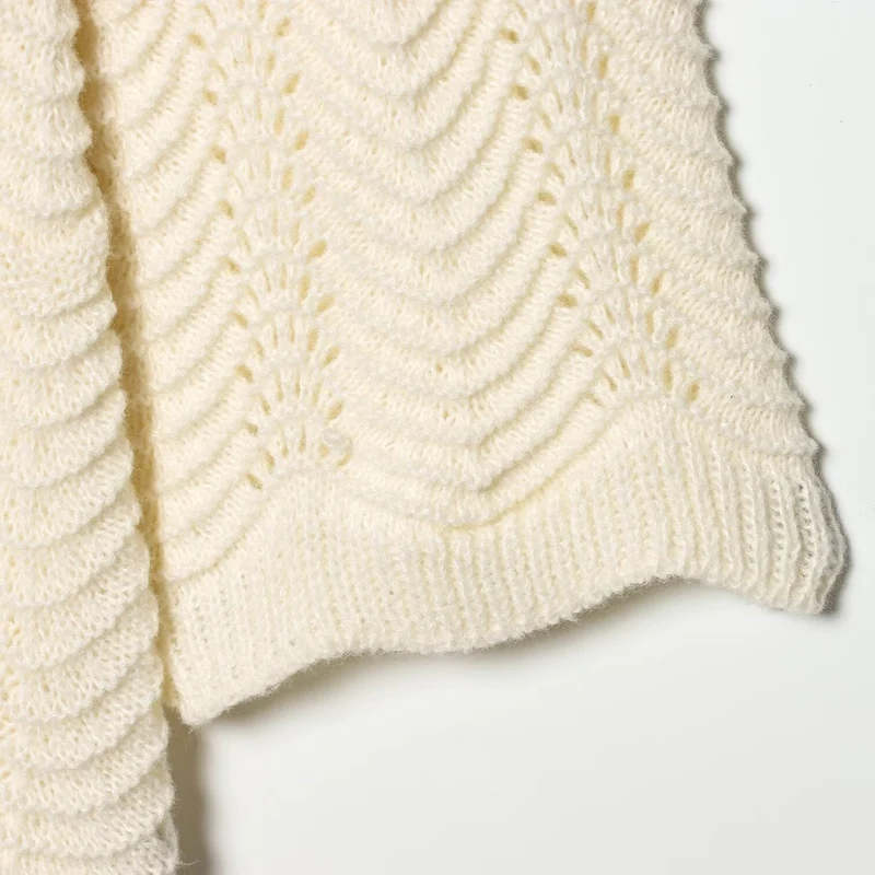 Damen Strickponcho mit Zickzack‑Ajourmuster und Taillengürtel Nord Taschen