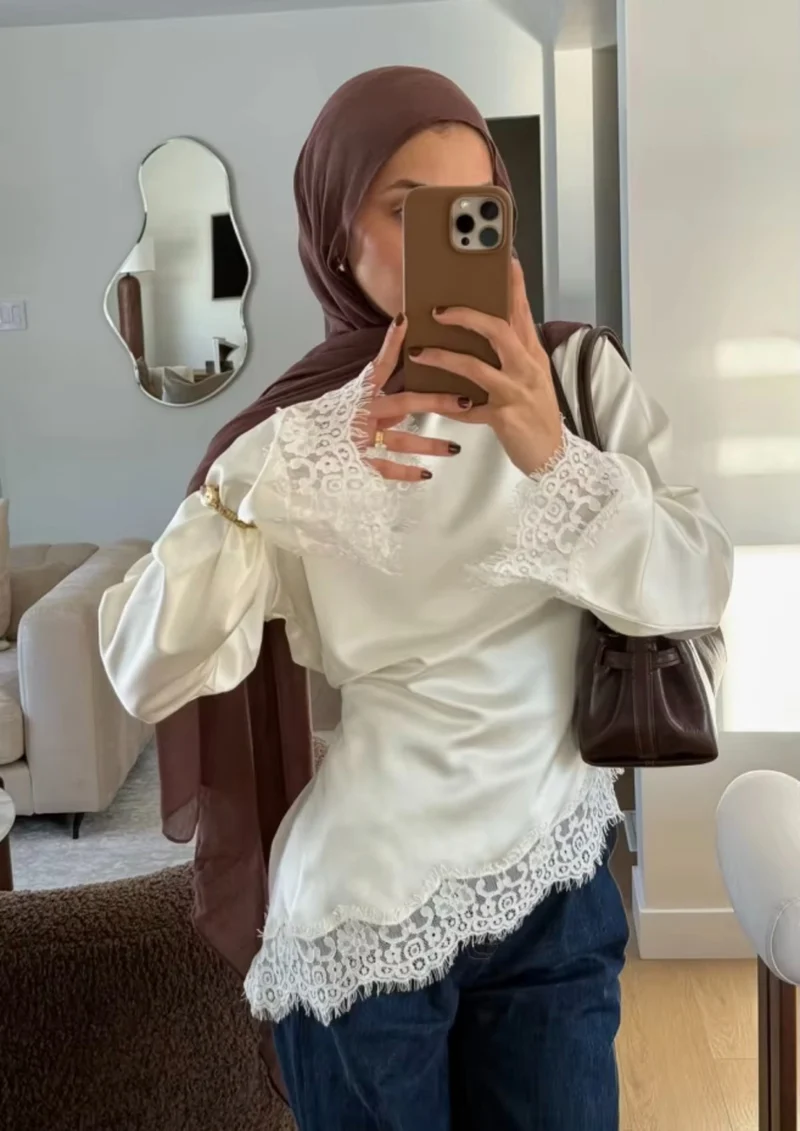 Damen Satinbluse mit Spitzenbesatz, Scallop-Saum und weitem Ärmel Nord Taschen