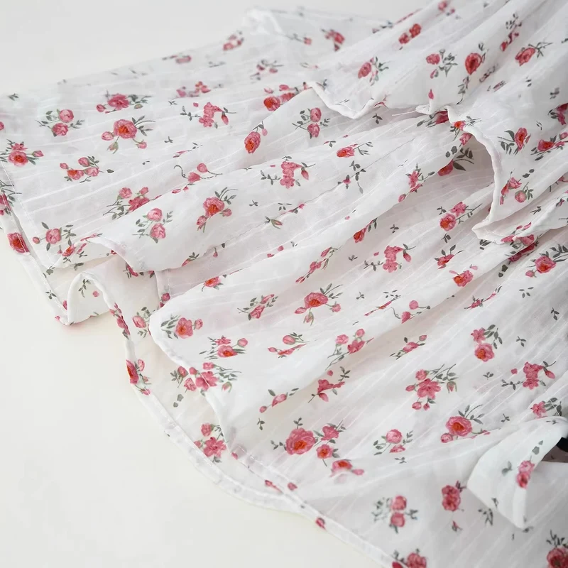 Damen Samt‑Corsagen‑Top mit Puffärmeln, Herzausschnitt und Perlenknopfleiste Nord Taschen