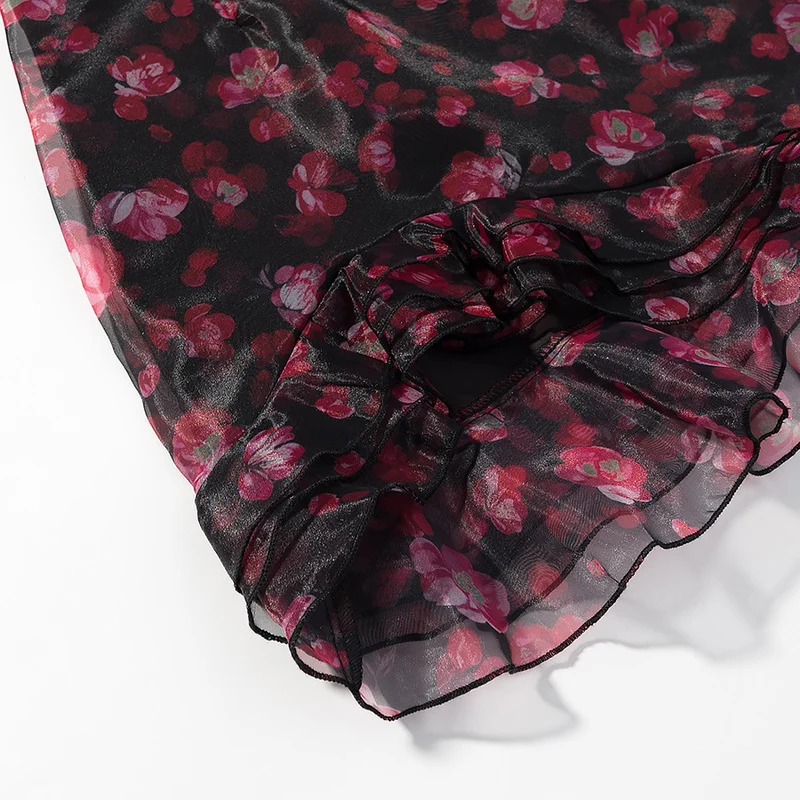 Damen Romantisches Chiffon‑Minikleid mit tiefem V‑Ausschnitt, Volantstufen und Trompetenärmeln Nord Taschen
