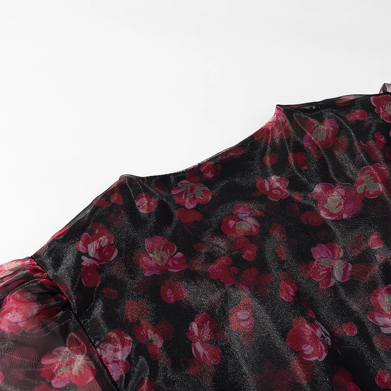 Damen Romantisches Chiffon‑Minikleid mit tiefem V‑Ausschnitt, Volantstufen und Trompetenärmeln Nord Taschen