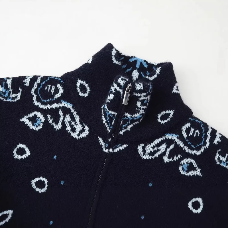 Damen Rollkragenpullover mit Allover-Bandana-Jacquard Nord Taschen