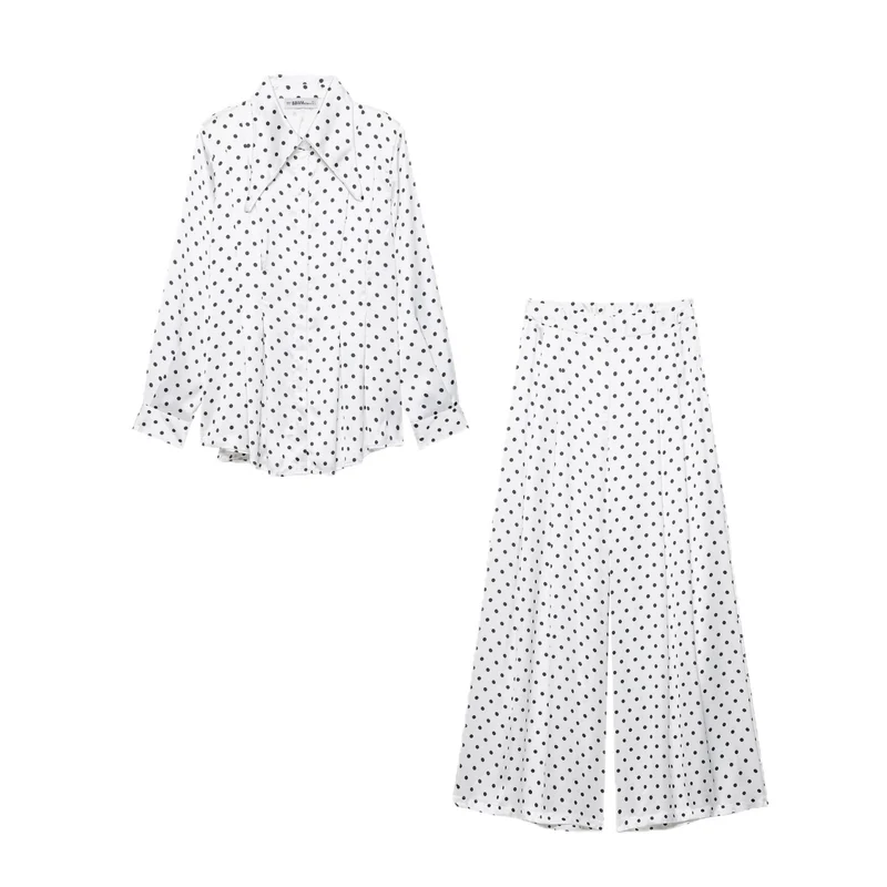 Damen Oversized Satinbluse mit übergroßem spitzem Kragen und Plissée-Detail Nord Taschen