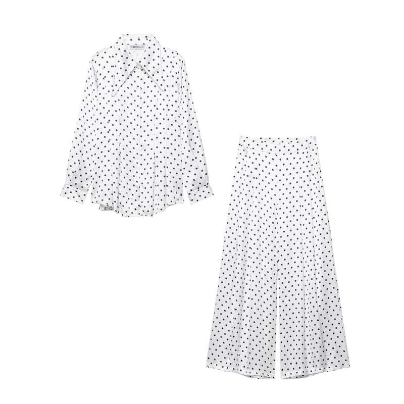 Damen Oversized Satinbluse mit übergroßem spitzem Kragen und Plissée-Detail Nord Taschen