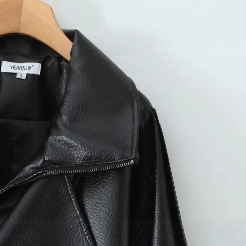 Damen Oversized Lederjacke mit asymmetrischem Reißverschluss und breitem Kragen Nord Taschen