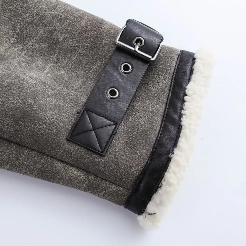 Damen Oversized Fliegerjacke mit Teddyfutter, Kunstlederbesatz und Schnallen Nord Taschen