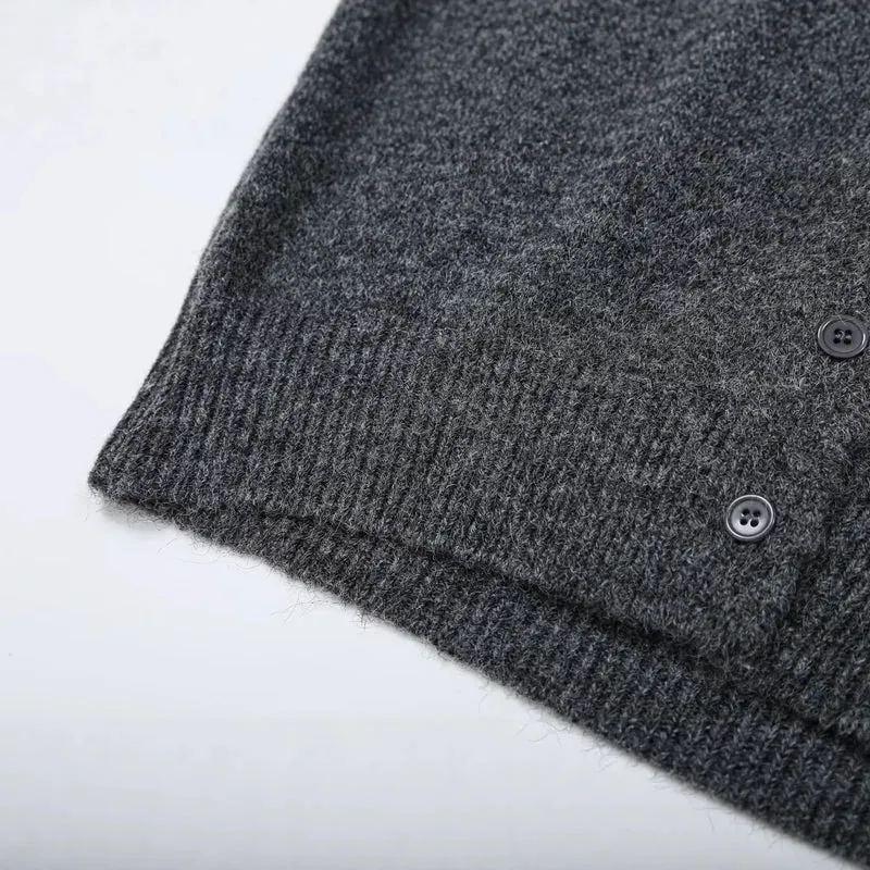 Damen Oversize Strickcardigan mit tiefem V Ausschnitt und Rippbund Nord Taschen