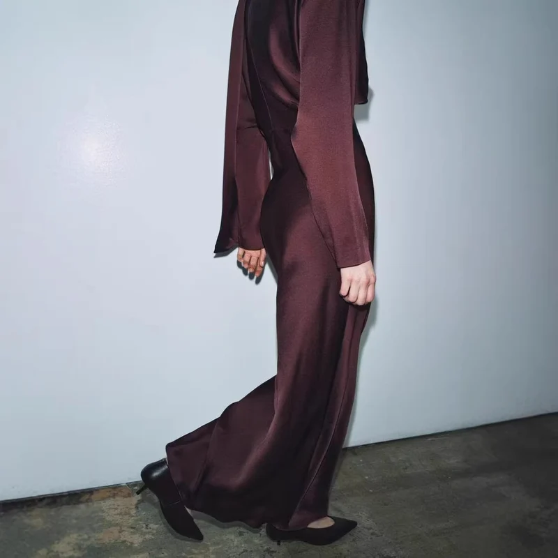 Damen Midikleid aus Satin mit tiefem V-Ausschnitt, langen Ärmeln und Schalkragen Nord Taschen