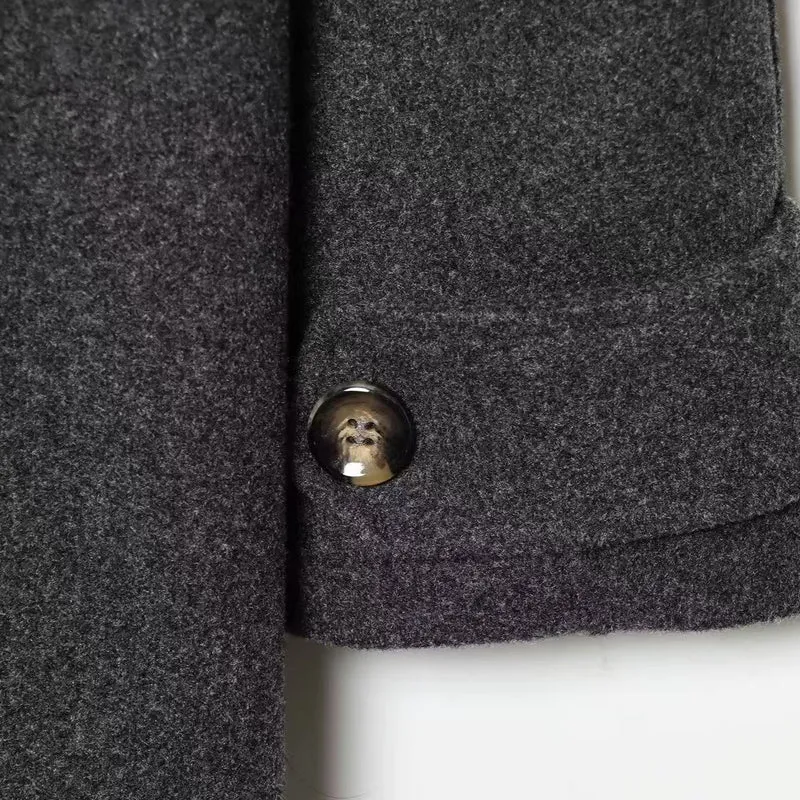 Damen Longline-Mantel mit Funnelkragen und minimalistischer Frontknopfleiste Nord Taschen