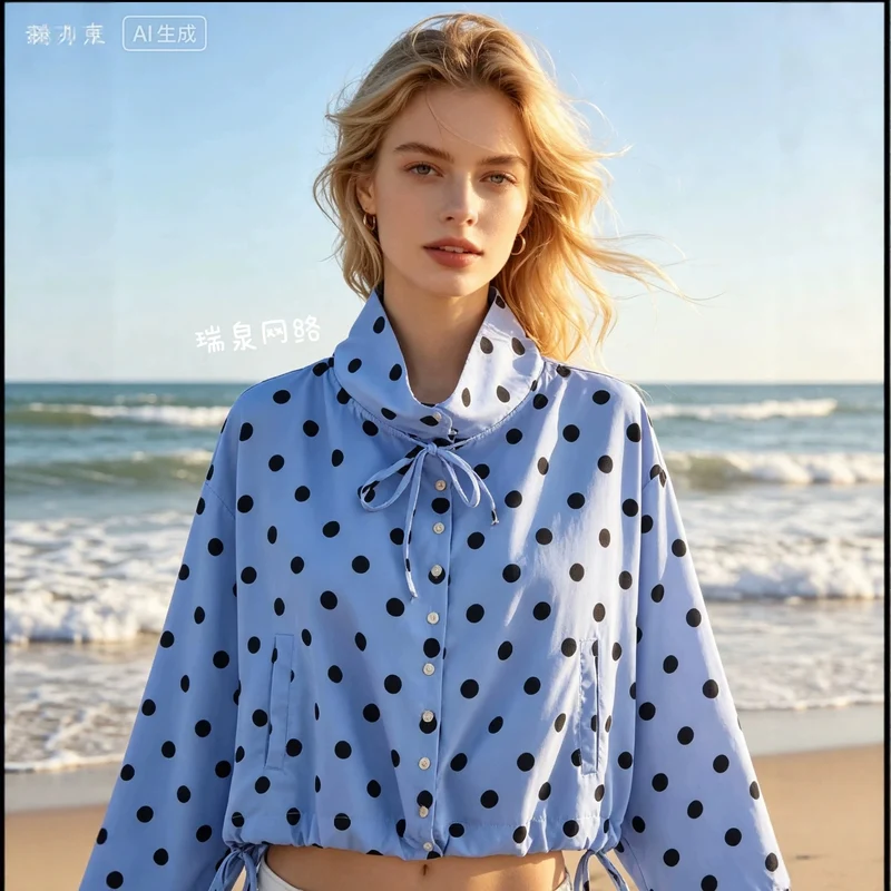 Damen Leichte Hemdbluse mit Polka‑Dot, femininem Puffärmel und durchgehender Knopfleiste Nord Taschen