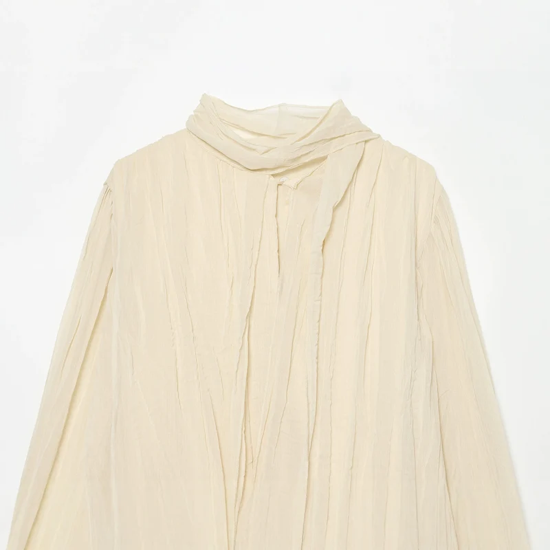 Damen Leichte Bluse in Knitteroptik mit Schluppe und gedrehtem Saum Nord Taschen