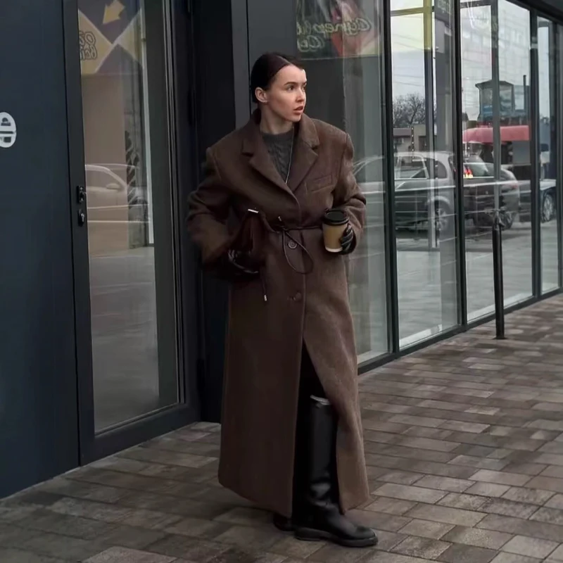 Damen Langer Wollmix-Mantel mit Reverskragen und Pattentaschen Nord Taschen