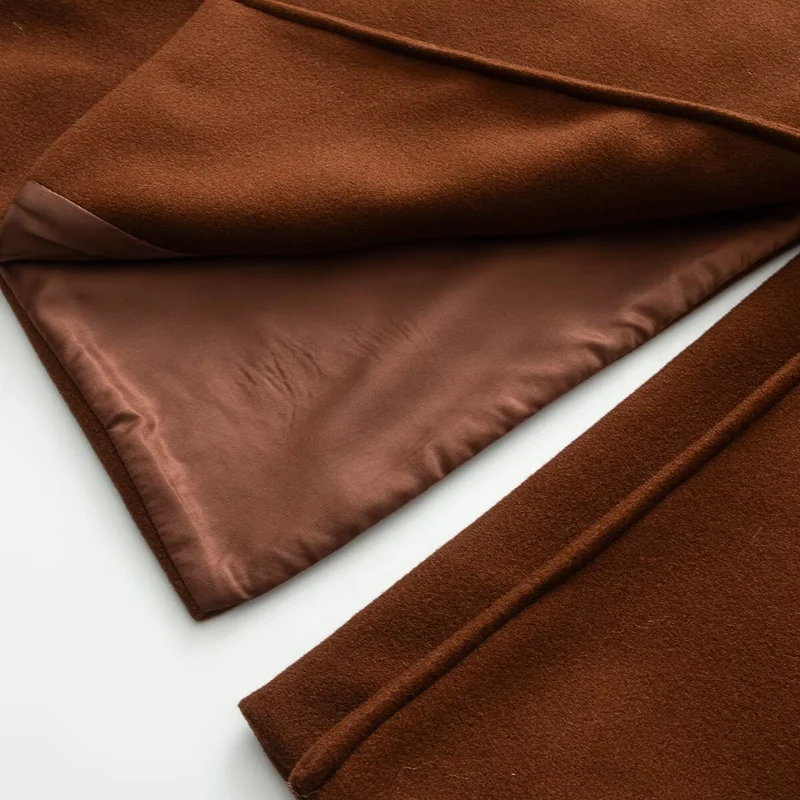 Damen Langer Wickelmantel mit breitem Schalkragen und Bindegürtel Nord Taschen