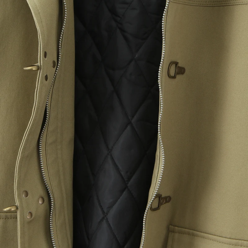 Damen Kurzjacke mit Knebelverschlüssen und kontrastierendem Hemdkragen Nord Taschen