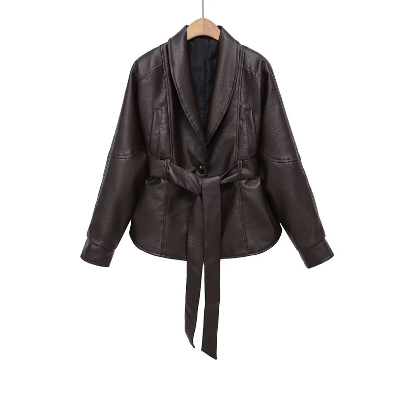Damen Kurzjacke aus veganer Lederoptik mit Taillengürtel und Schalkragen Nord Taschen