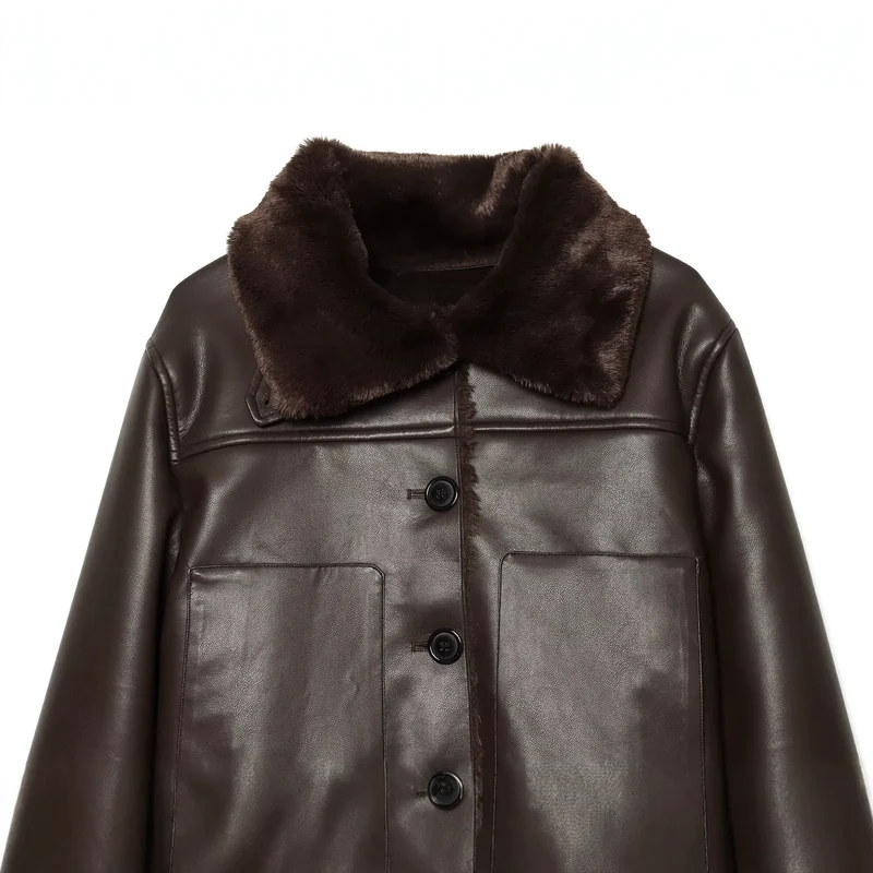 Damen Kurzjacke aus Lederoptik mit Teddy-Futter, aufgesetzten Taschen und Umlegekragen Nord Taschen