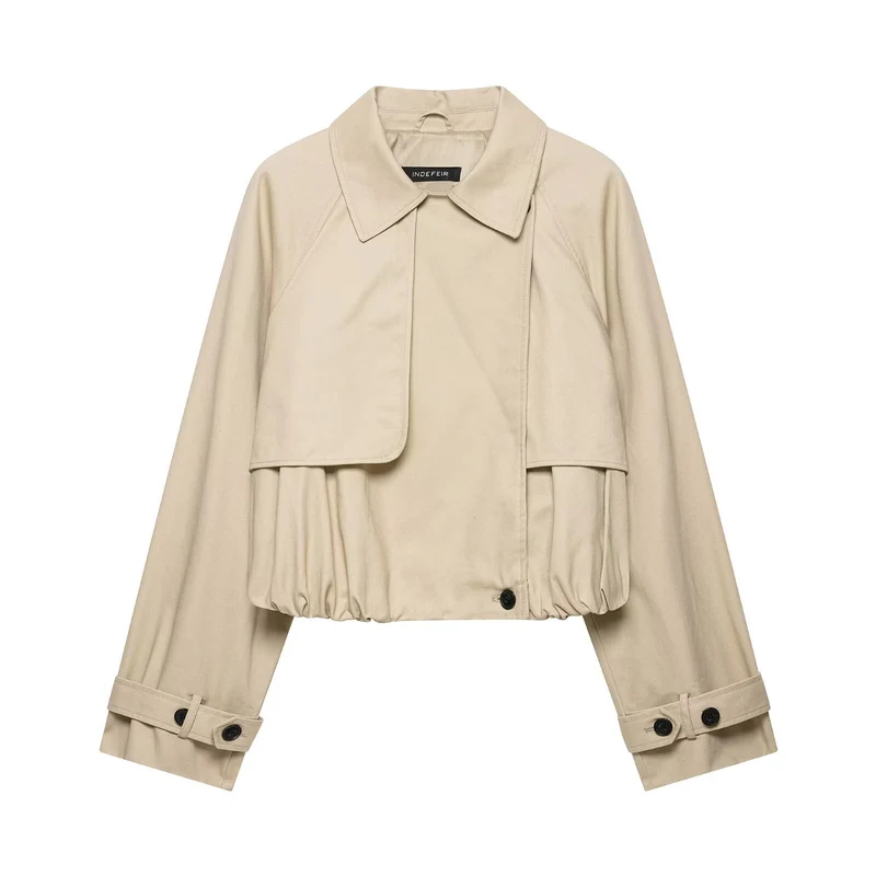 Damen Kurzgeschnittene Trenchjacke im Boxy‑Schnitt mit Raffung und verstellbaren Manschetten Nord Taschen