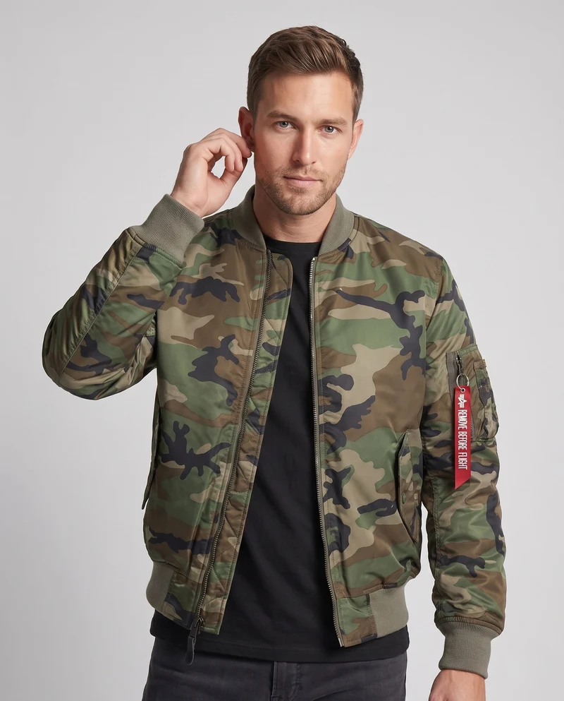 Herren Camouflage-Bomberjacke im Pilotenstil mit Armtasche und gerippten Bündchen Nord Taschen
