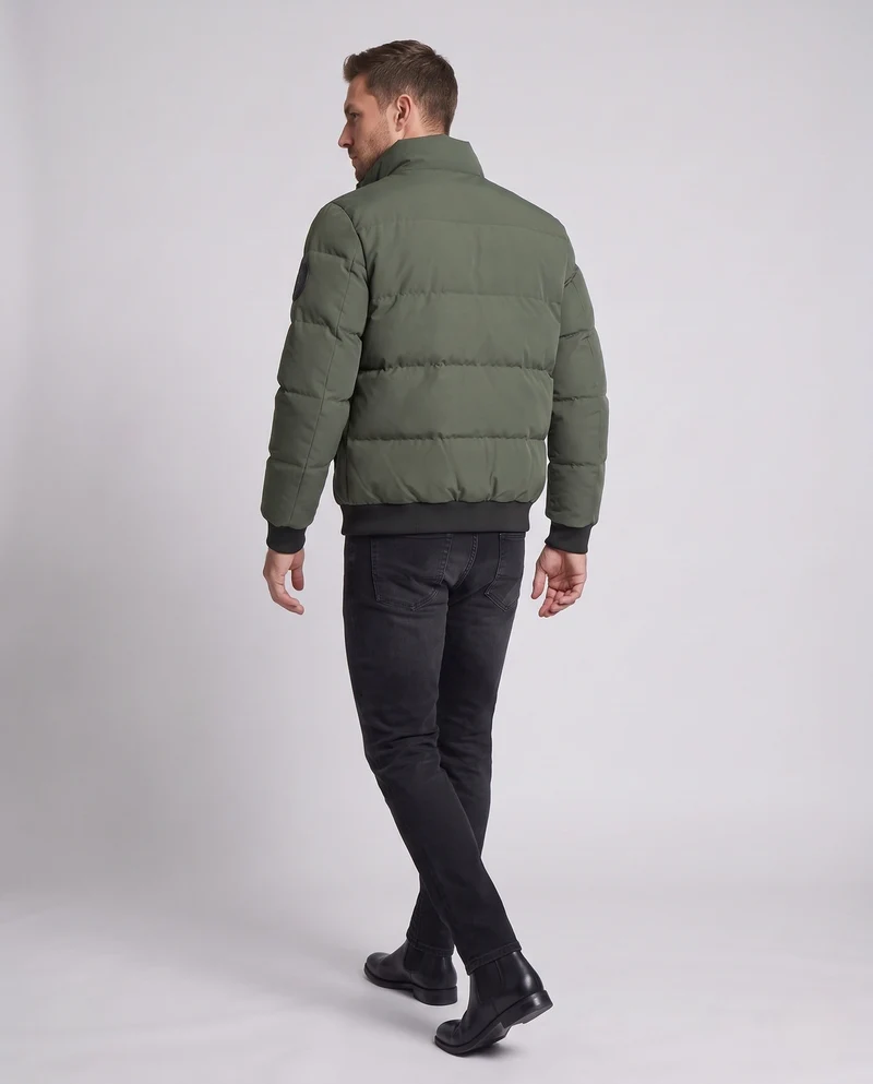 Männlicher kurzer Blouson im gesteppte Puffer-Look mit winddichter Außenschicht und gerippten Abschlüssen Nord Taschen