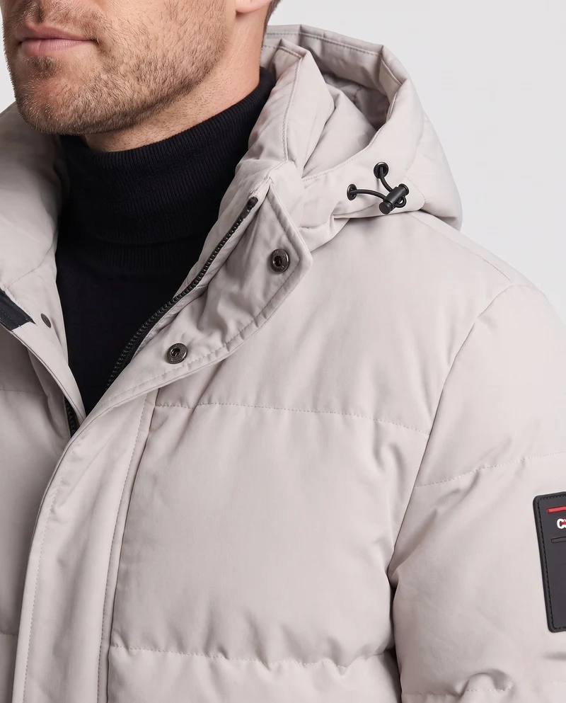Herren Kurzparka im minimalistischen gesteppte Design mit verstaubarem Hut und verdeckten Reißverschlusstaschen Nord Taschen