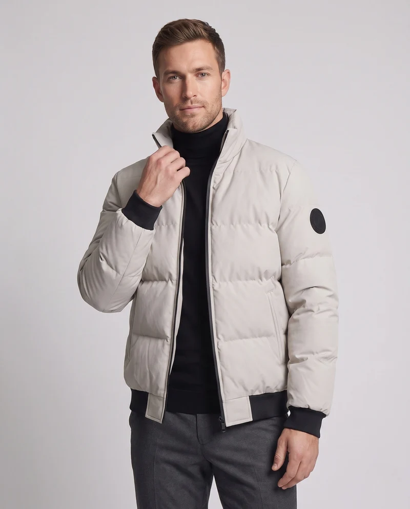 Männlicher kurzer Parka-Stil Pufferjacke mit winddichtem Außenmaterial und gerippten Bündchen Nord Taschen