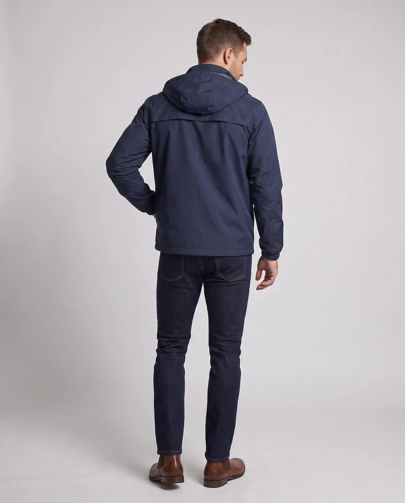 Leichte winddichte Herrenjacke mit verstellbarer Sturmkapuze und elastischen Ärmelbündchen Nord Taschen