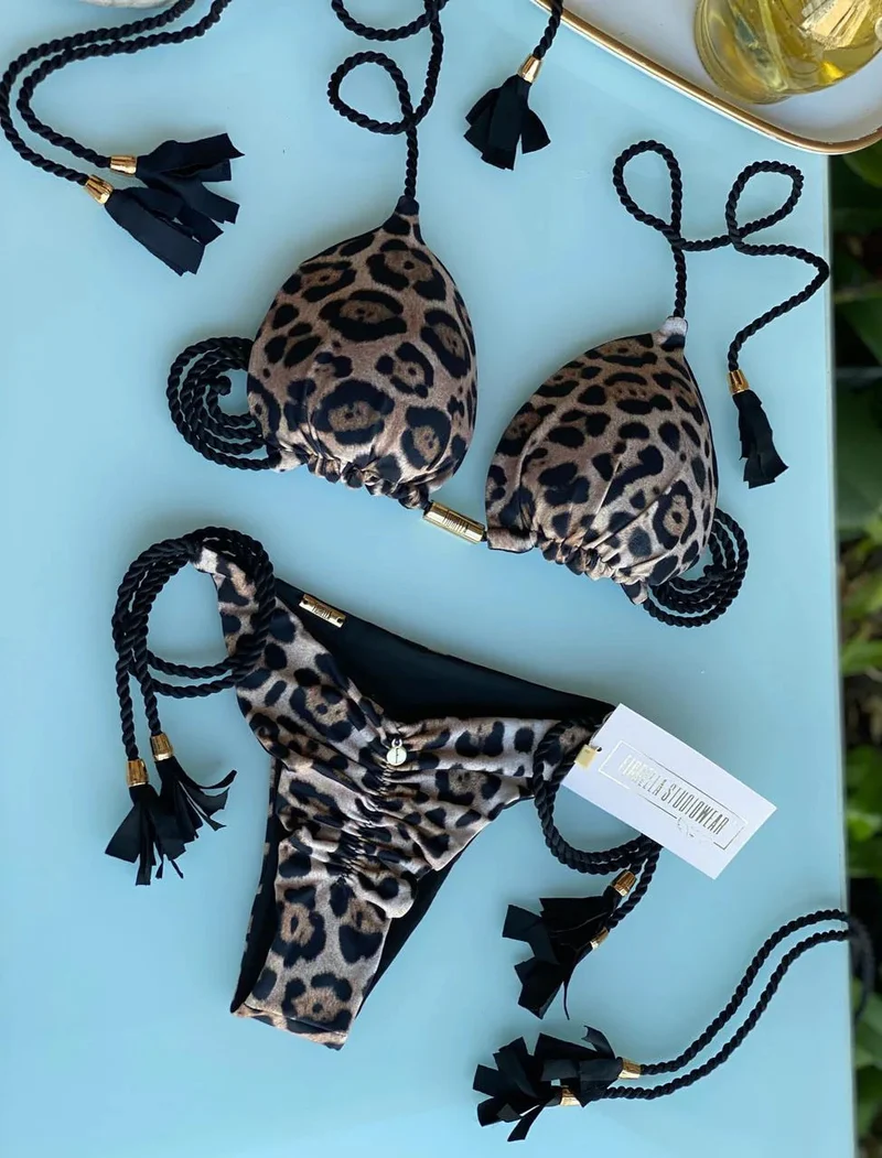 Damen Triangel-Bikini mit modischem Leopardenmuster und dekorativen Quasten