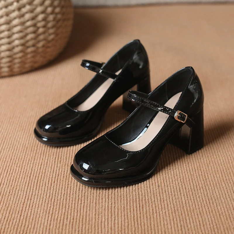 Damen Slingback-Pumps mit elegantem Fesselriemen und komfortablem Blockabsatz