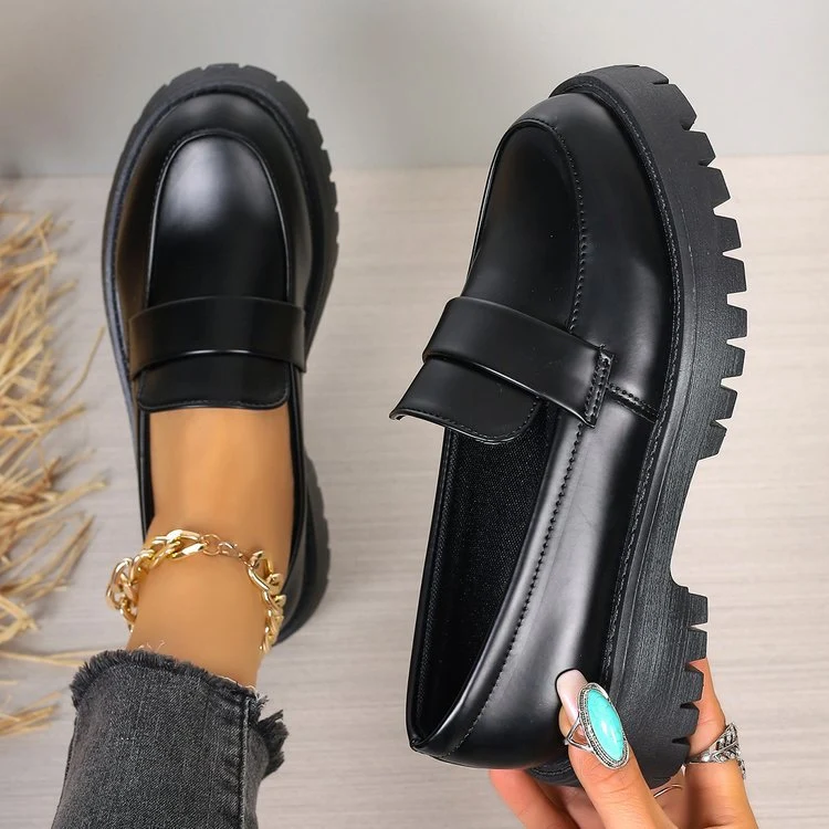 Damen robuste Plateau-Loafer mit profilierter Traktorsohle und gepolstertem Komfortfußbett Nord Taschen