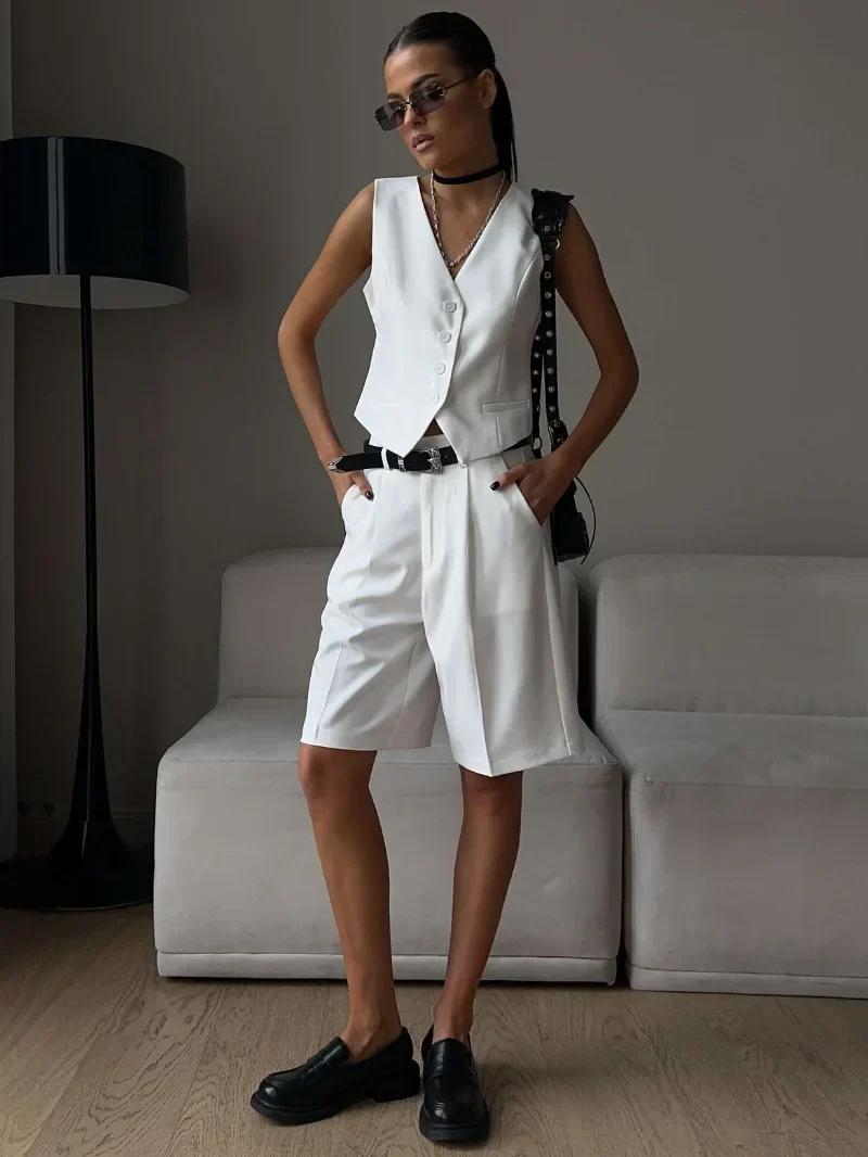 Sommer-Weste und Shorts Set