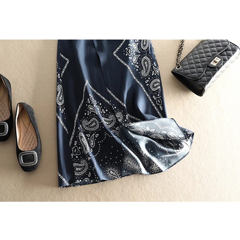 Damen Eleganter langer Rock mit Paisleymuster Nord Taschen