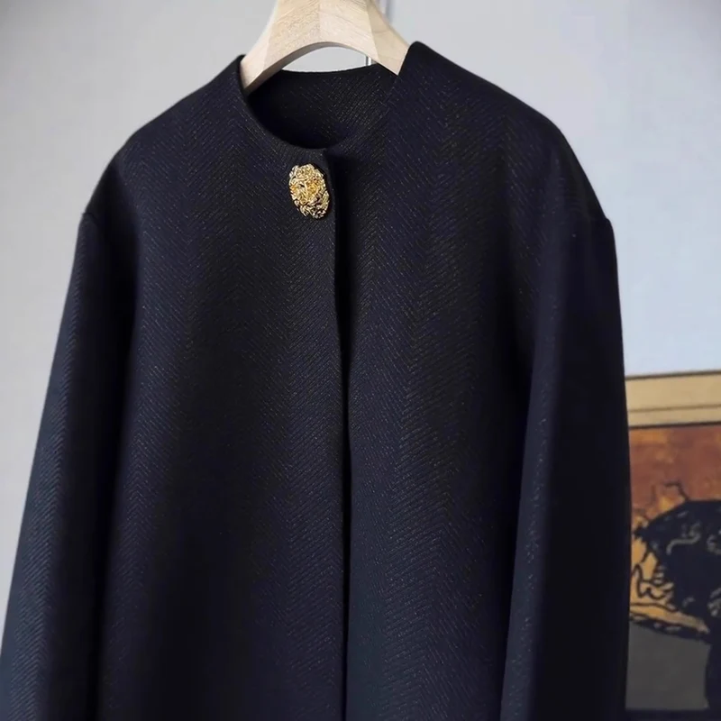 Damen Eleganter Kurzblazer mit Schmuckknopf Nord Taschen