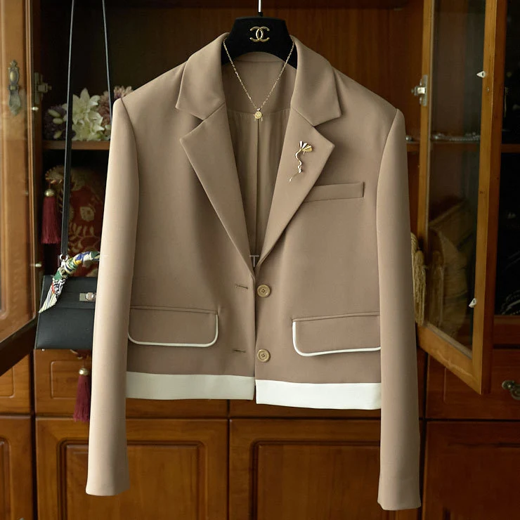 Damen Eleganter Kurzblazer Nord Taschen